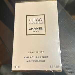 CHANEL Mademoiselle L'Eau Privée perfume